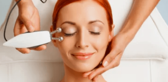 Rejuvenatioun vun der Haut mam Apparat